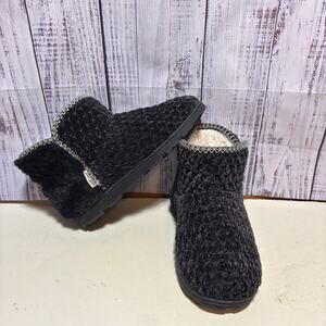 MUK LUKS Women's Bootie Slippers Size 9W